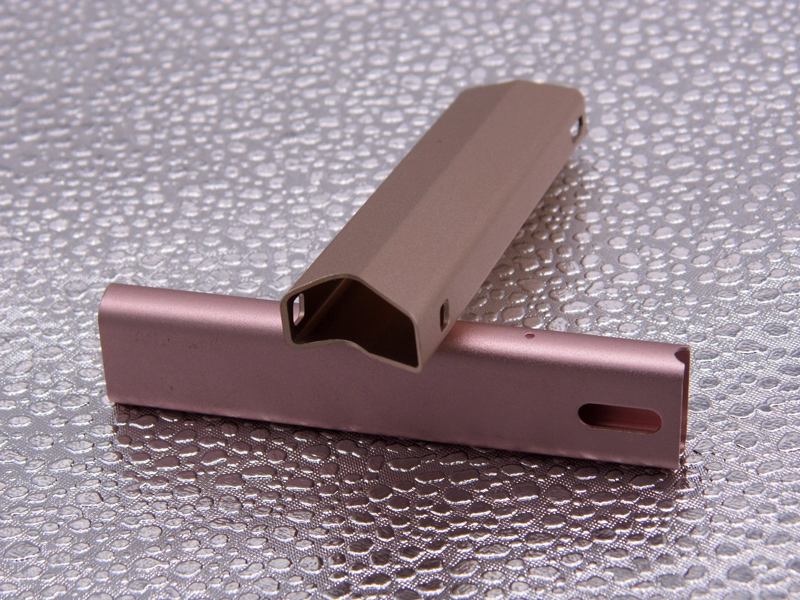 Electronic cigarette case with square notch